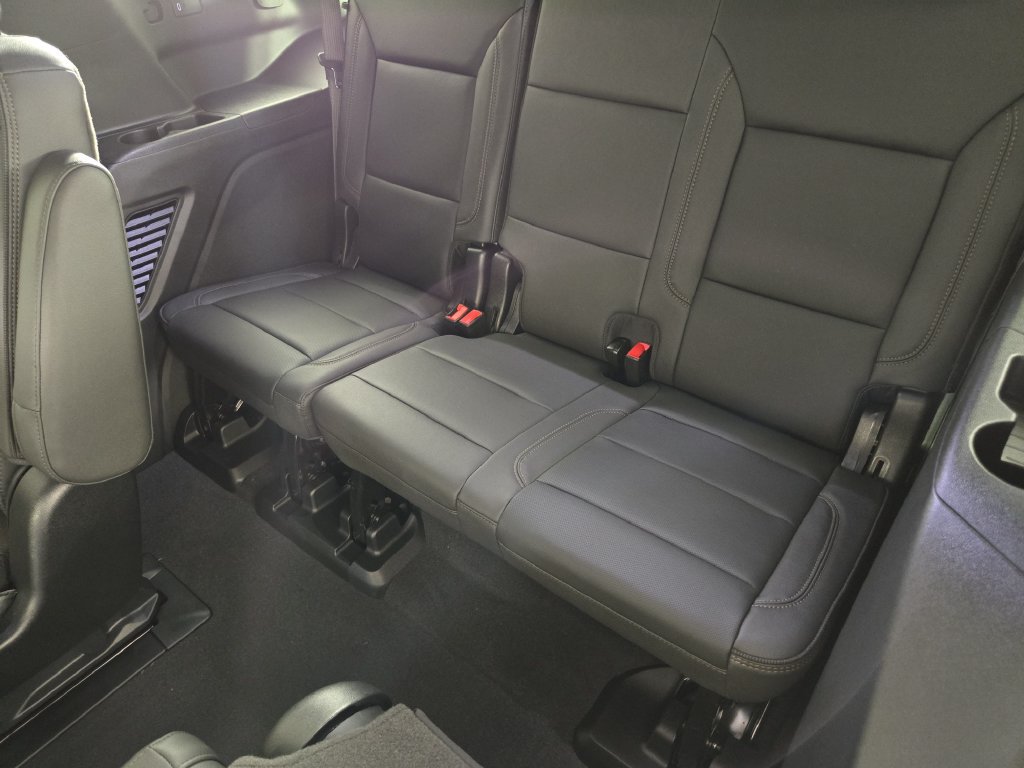 New 2026 Chevrolet Tahoe High Country AWD/4WD image 35