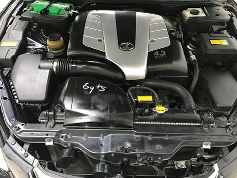 Used 2008 Lexus SC 430 Convertible RWD image 9