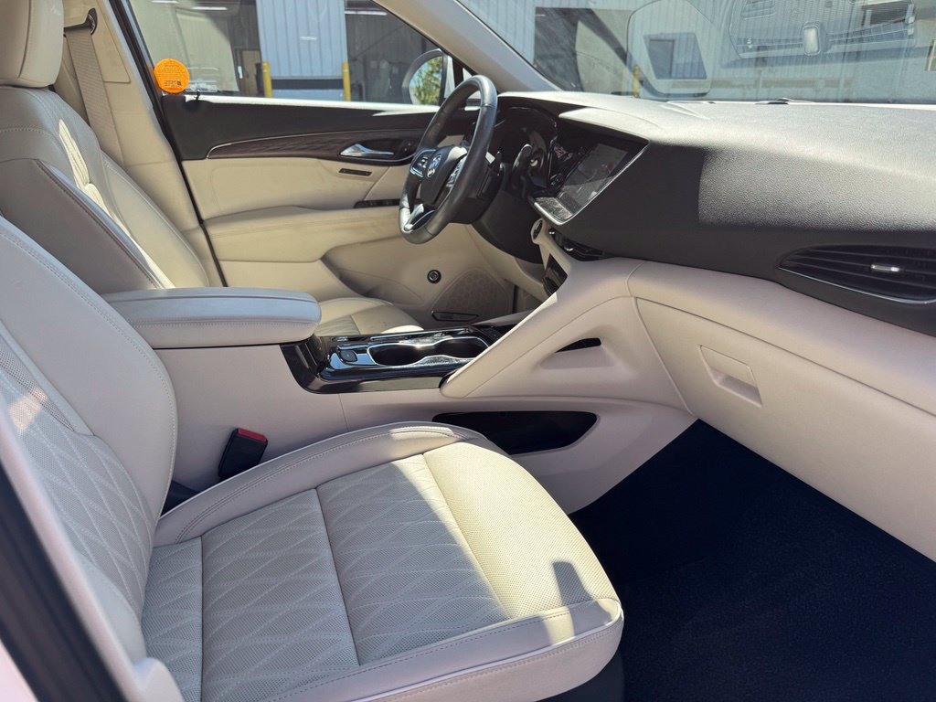 Used 2023 Buick Envision Avenir AWD/4WD image 11