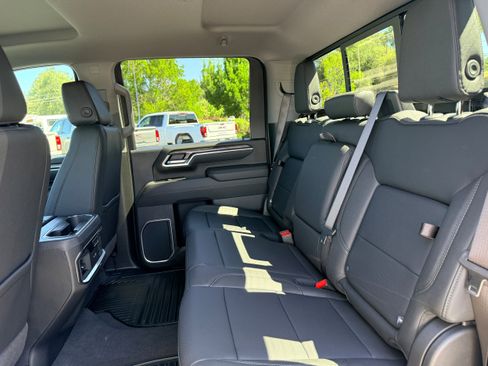 New 2026 Chevrolet Silverado 2500 LTZ w/ LTZ Plus Package AWD/4WD image 9