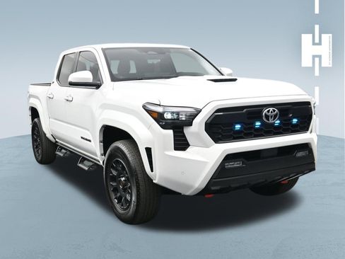Used 2024 Toyota Tacoma TRD Sport w/ TRD Sport Upgrade Package image 1