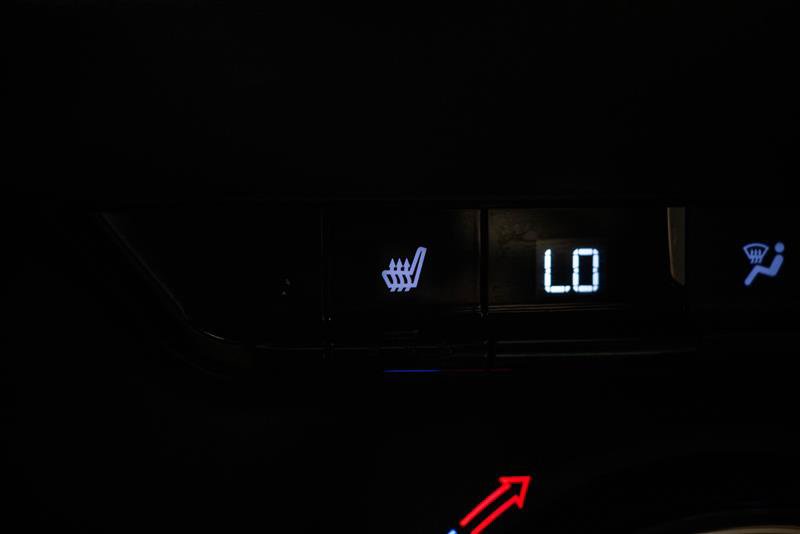 Used 2025 Chevrolet Blazer LT FWD image 21