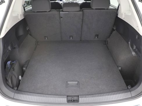 Used 2024 Volkswagen Tiguan S image 23