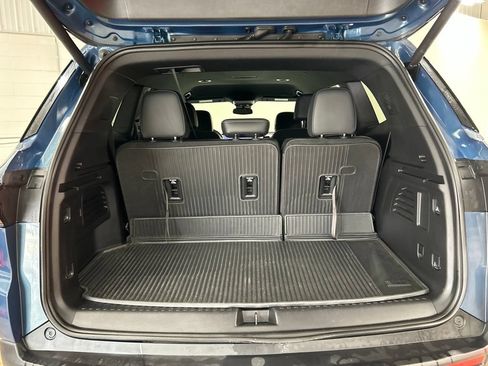 Used 2025 Buick Enclave Preferred w/ Trailering Package, 5000 lbs. AWD/4WD image 30