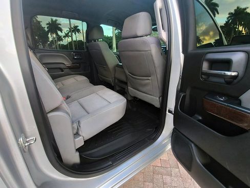 Used 2017 GMC Sierra 1500 SLE w/ SLE Value Package image 33