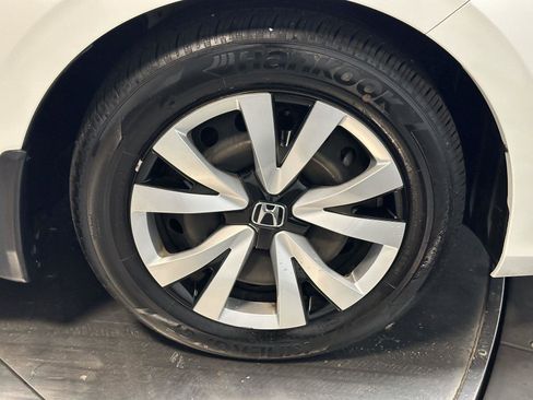 Certified 2024 Honda Civic LX image 17