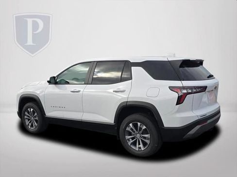New 2026 Chevrolet Equinox LT FWD image 9