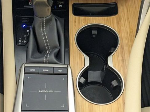 Used 2022 Lexus RX 350L FWD w/ Premium Package image 24