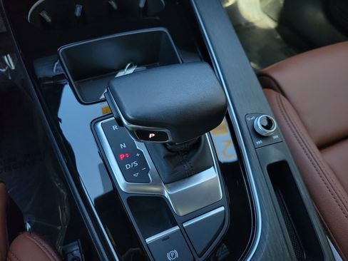 Used 2023 Audi A4 2.0T Premium w/ Convenience Package image 28