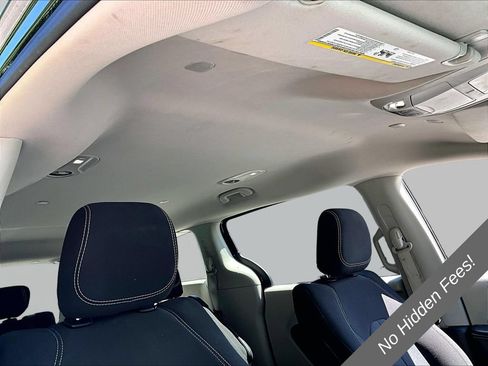 Used 2023 Chrysler Voyager LX FWD image 19