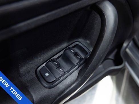 Used 2018 Ford Fiesta SE w/ Equipment Group 201A FWD image 12