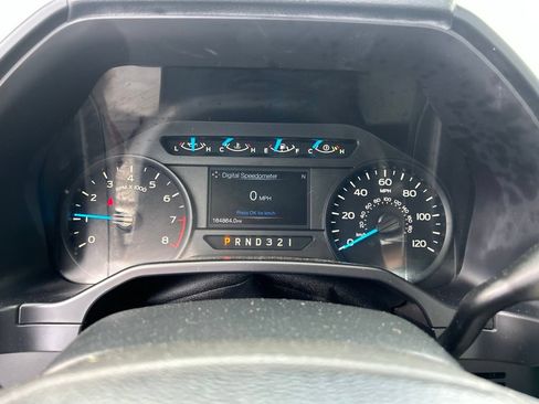 Used 2016 Ford F150 XL w/ Equipment Group 101A Mid AWD/4WD image 25