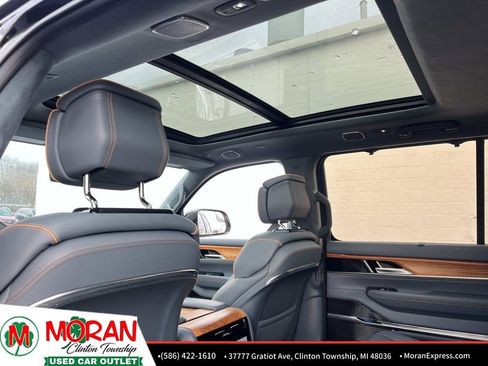 Used 2022 Jeep Grand Wagoneer Series II w/ Premium Group II image 16