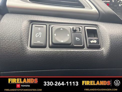 Used 2019 Nissan Sentra SR image 19