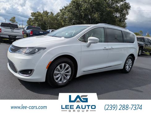 Used 2018 Chrysler Pacifica Touring-L w/ Advanced Safetytec Group FWD image 7