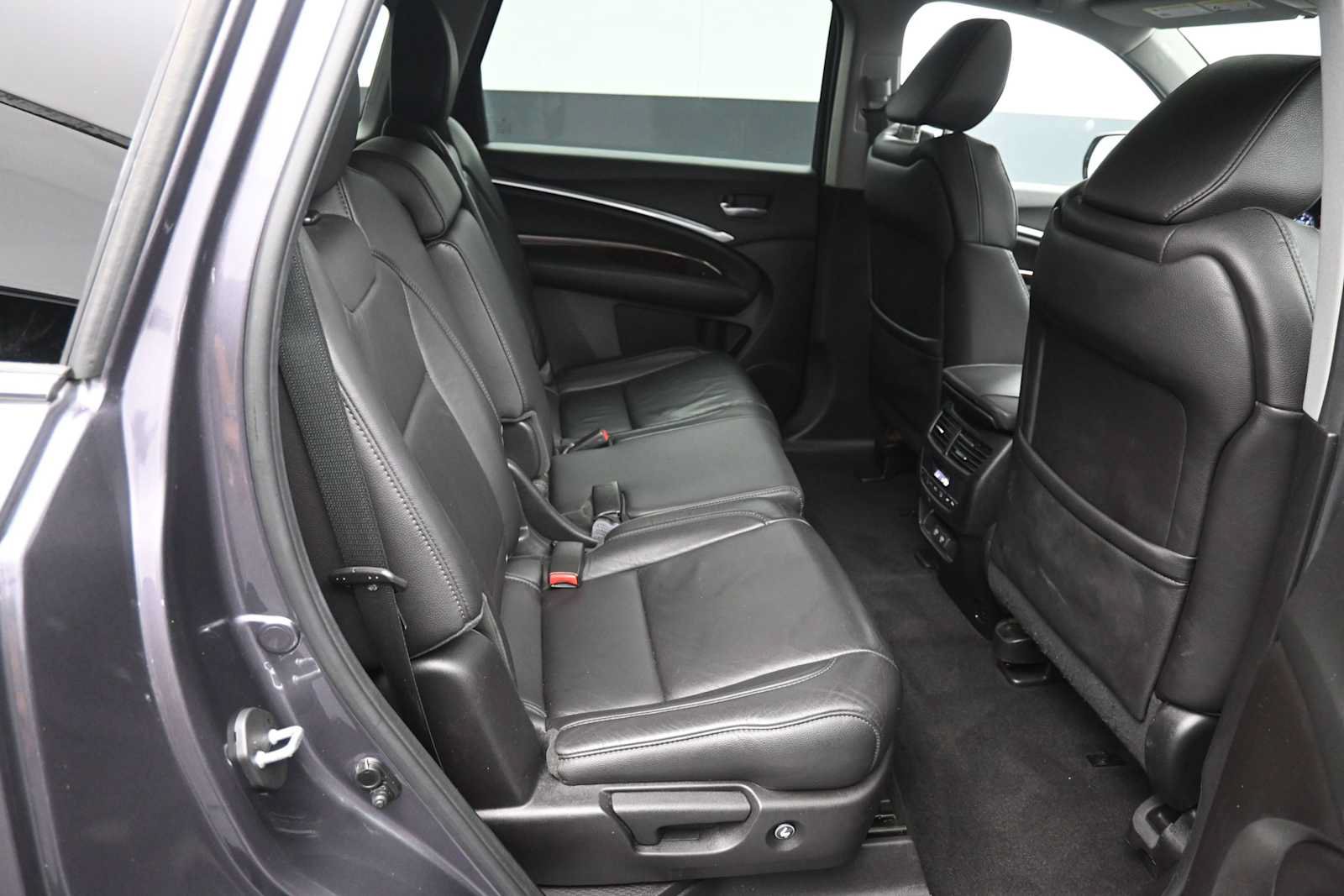Used 2020 Acura MDX SH-AWD image 28