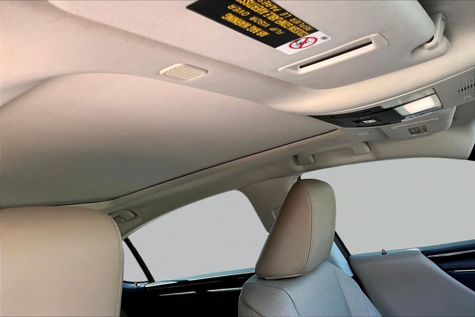 Used 2020 Lexus ES 350 w/ Premium Package FWD image 13