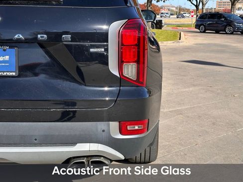 Certified 2022 Hyundai Palisade SEL w/ Premium Package image 12