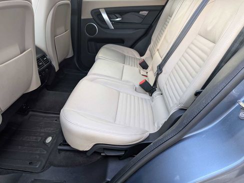 Used 2020 Land Rover Discovery Sport S image 34