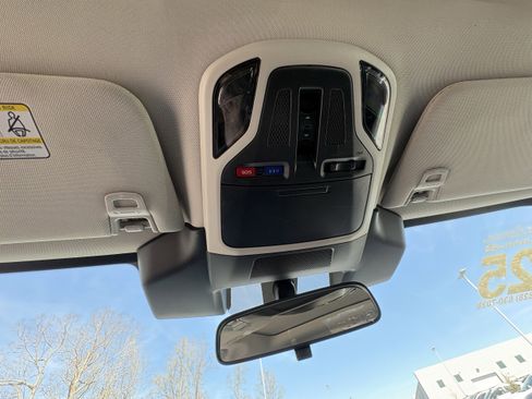 Used 2025 Subaru Outback Premium image 24