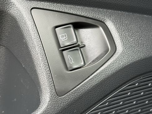 Used 2024 Volkswagen Jetta SE image 27