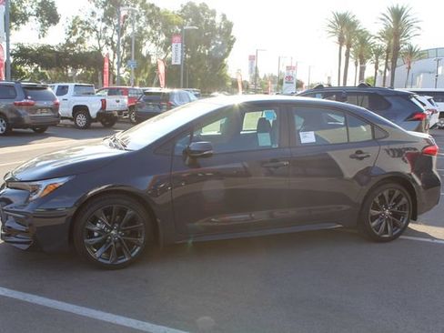 Certified 2026 Toyota Corolla SE FWD image 6