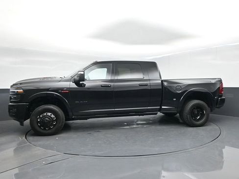 Used 2025 RAM 3500 Limited AWD/4WD image 5