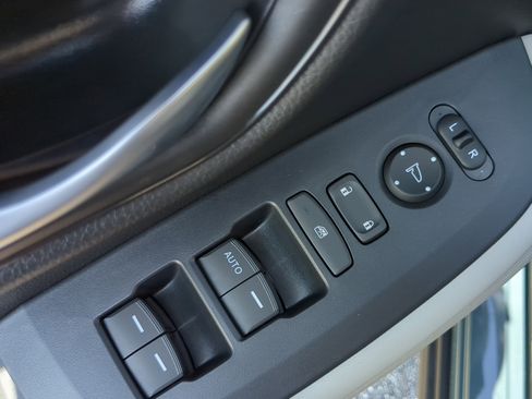 New 2026 Honda HR-V LX image 19