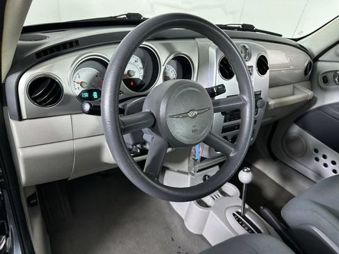 Used 2008 Chrysler PT Cruiser FWD image 10