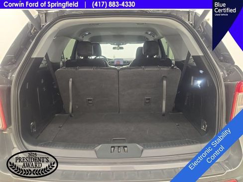 Used 2022 Ford Explorer XLT w/ Equipment Group 202A AWD/4WD image 16