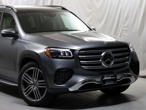 Certified 2026 Mercedes-Benz GLS 450 4MATIC image 2