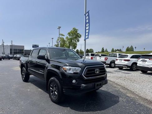 Used 2023 Toyota Tacoma SR5 w/ SR5 Appearance Package RWD image 1