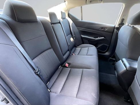 Used 2023 Nissan Altima 2.5 SV FWD image 27