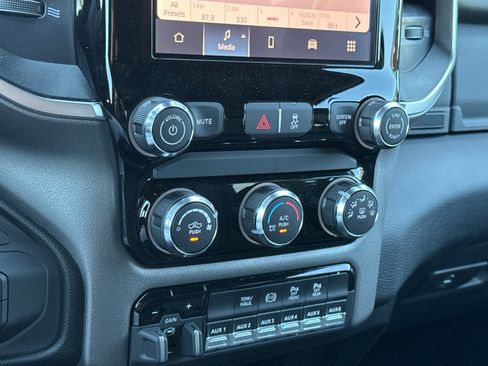 New 2026 RAM 3500 Big Horn AWD/4WD image 18