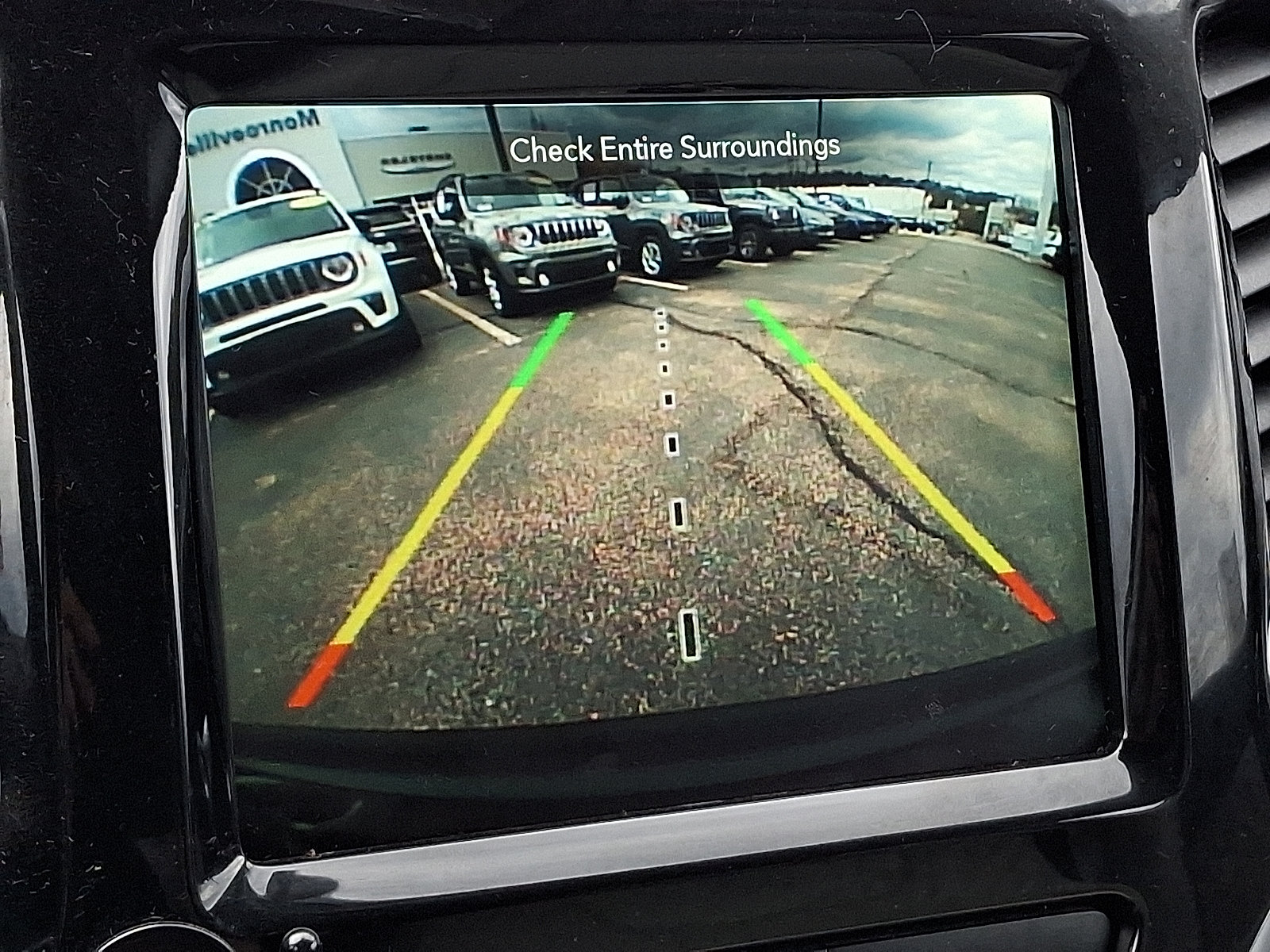 Certified 2019 Jeep Cherokee Limited AWD/4WD image 18