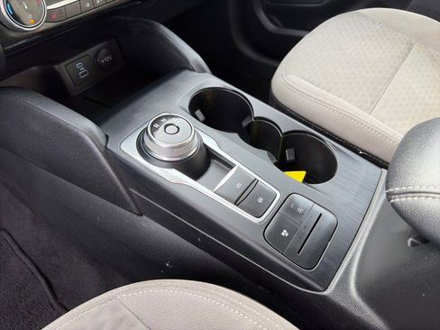 Used 2022 Ford Escape SE w/ Convenience Package image 18