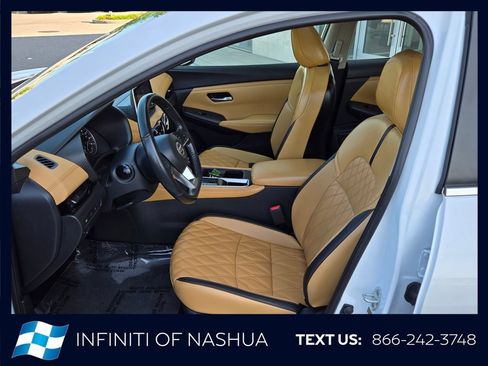 Used 2023 Nissan Sentra SV w/ SV Premium Package FWD image 3