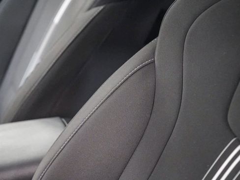 Used 2025 Hyundai Elantra SEL image 20