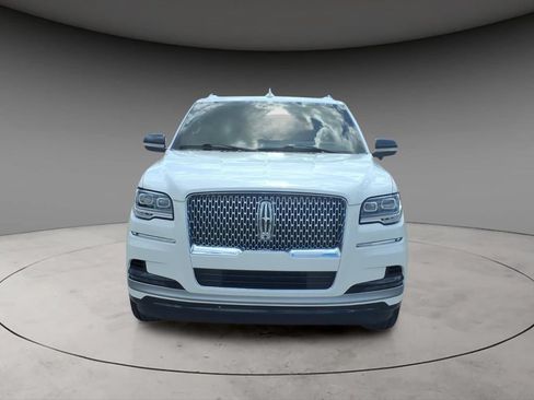 Used 2022 Lincoln Navigator Reserve AWD/4WD image 15