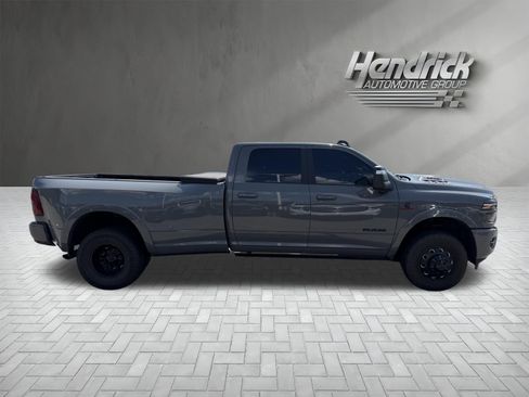 Used 2025 RAM 3500 Limited AWD/4WD image 10