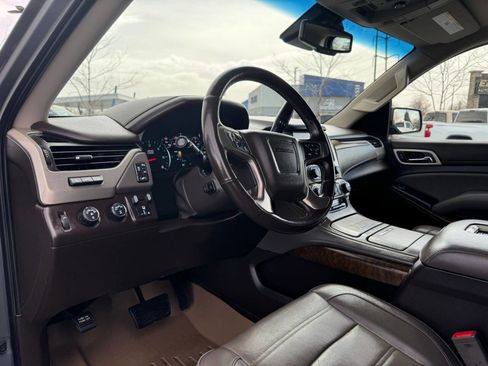 Used 2019 GMC Yukon XL Denali image 20
