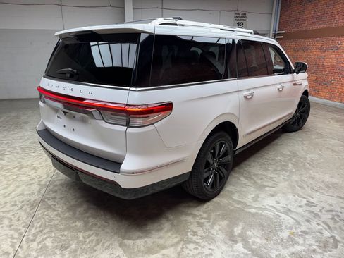 Used 2024 Lincoln Navigator L Reserve AWD/4WD image 6