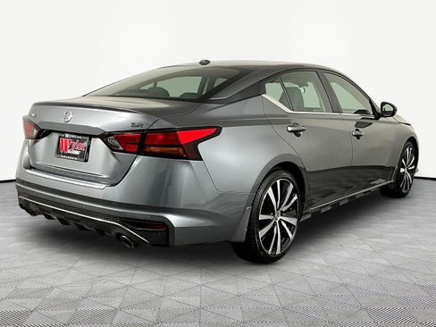 Certified 2022 Nissan Altima 2.5 SR FWD image 6