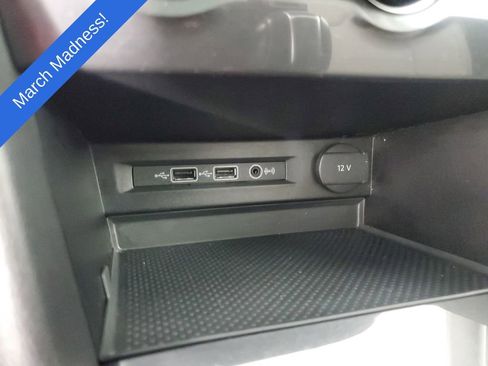 Used 2019 Volkswagen Tiguan SE w/ Panoramic Sunroof Package image 19