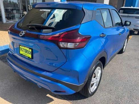 Used 2021 Nissan Kicks S FWD image 9