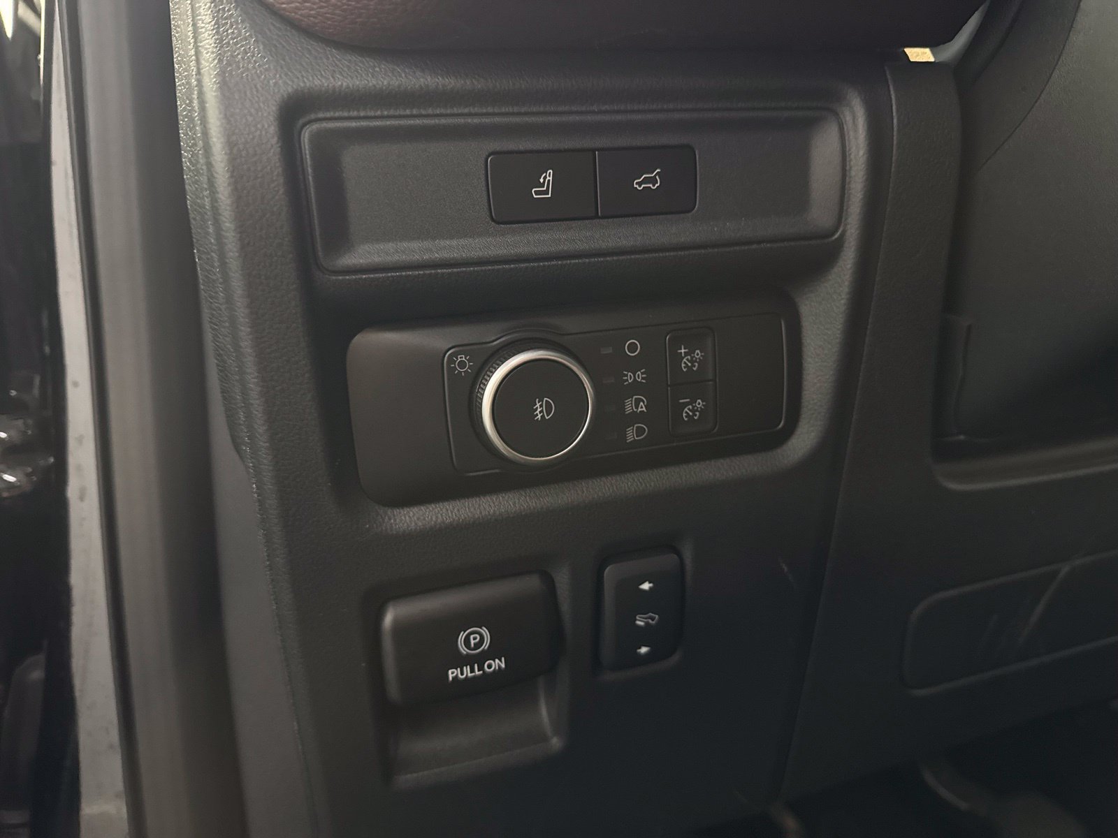 Used 2024 Ford Expedition Max Limited AWD/4WD image 27