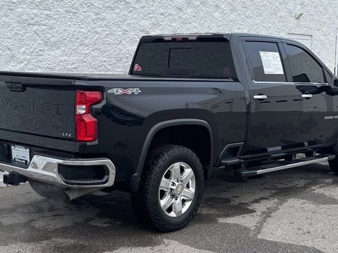 Used 2022 Chevrolet Silverado 2500 LTZ w/ LTZ Premium Package image 5