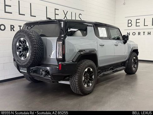 Used 2024 GMC Hummer EV 2X w/ Extreme Off-Road Package image 4