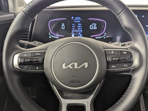 Used 2024 Kia Sportage EX FWD image 17