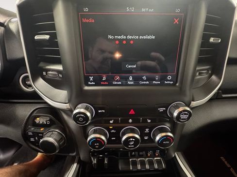 Used 2020 RAM 1500 Big Horn AWD/4WD image 6